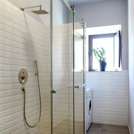 Alcala Living Apartment
